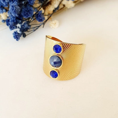Bague Dorée Épaisse avec Pierre Bleue Soleil - Large, Ajustable, Acier Inoxydable, 3 Strass Brillants - AlbertineAndTheSun