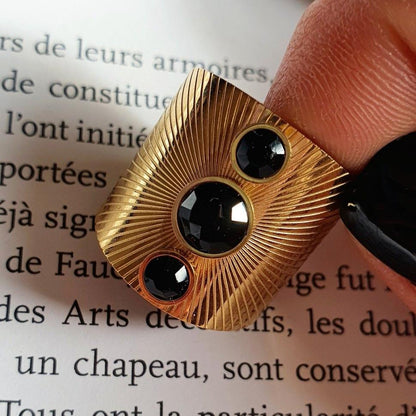 Bague Dorée Épaisse avec Pierre Noire Soleil - Large, Ajustable, Acier Inoxydable, 3 Strass Brillants - AlbertineAndTheSun