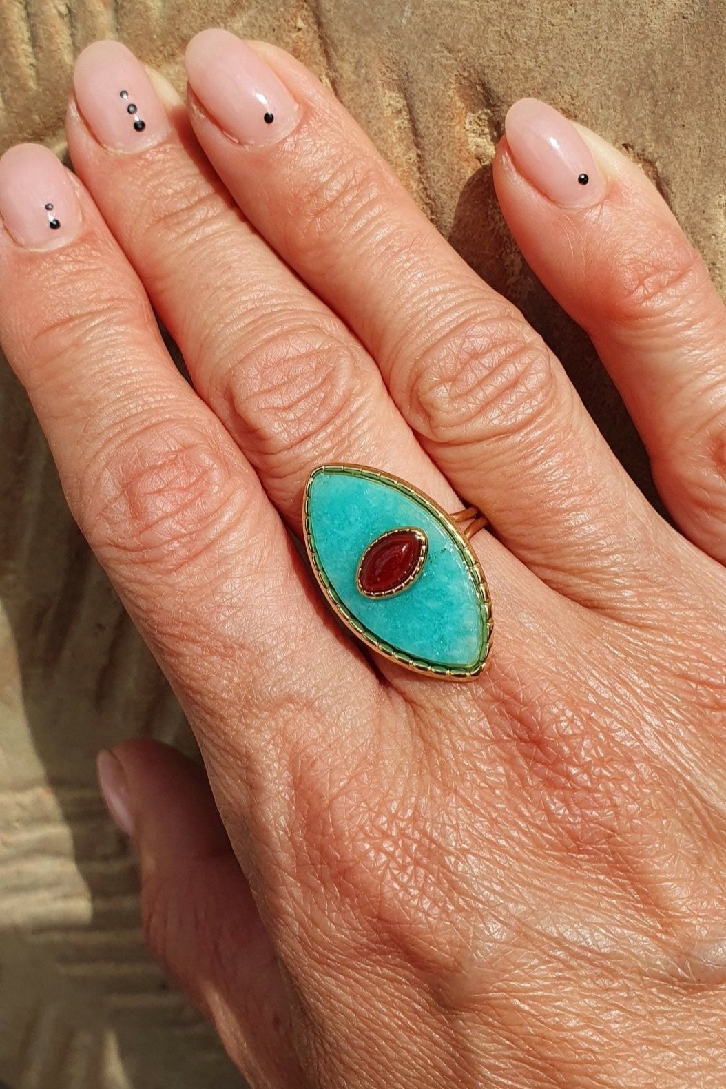 Bague Paros avec Œil - Dorée et Ambre, Réglable, Acier Inoxydable de Haute Qualité - AlbertineAndTheSun