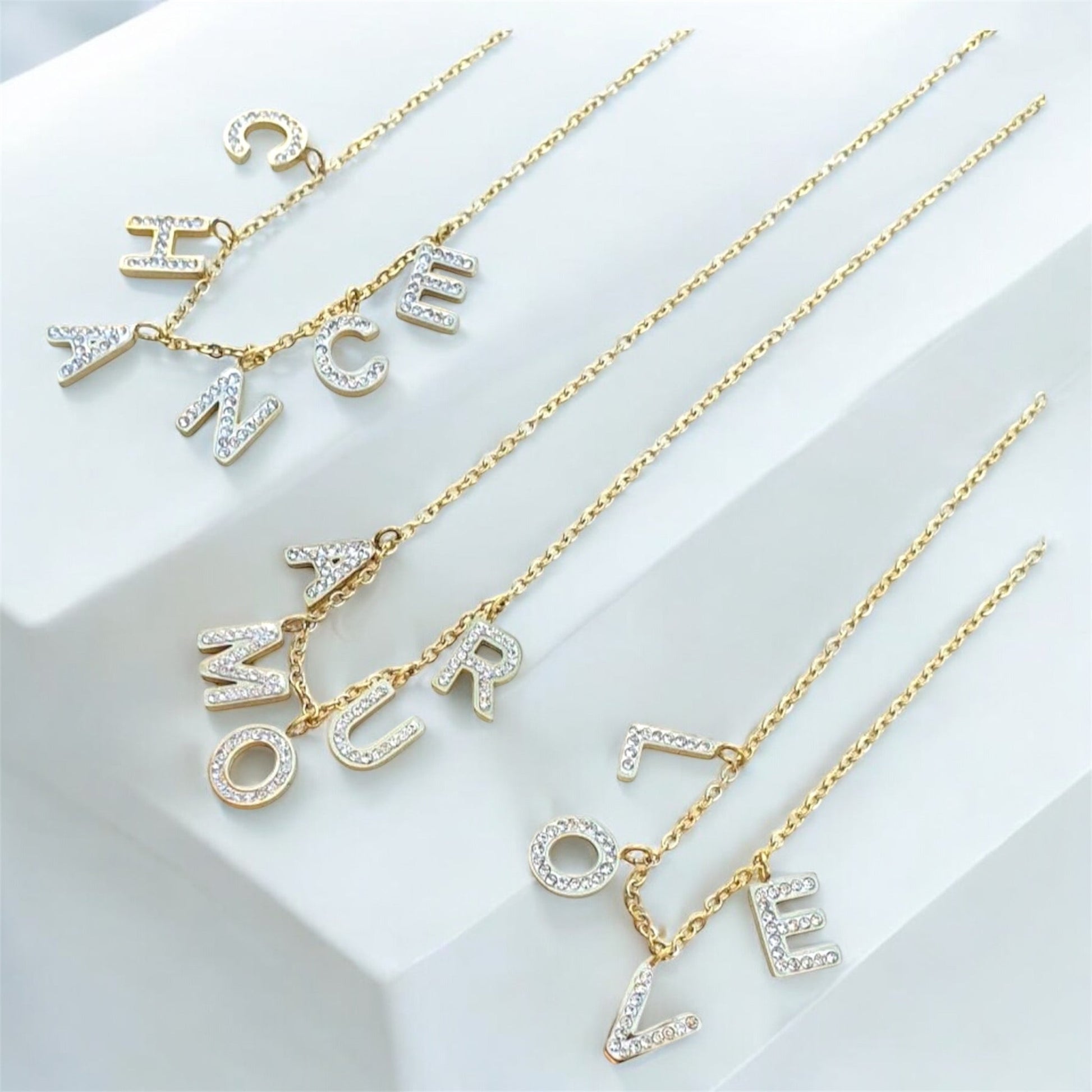 Collier Lettres Suspendues "Amour"... - AlbertineAndTheSun