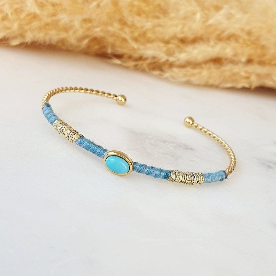 Jonc Fin Coachella - Bracelet Or avec Fil Coton Vert, Turquoise, Rose et Bleu, Ajustable, Acier Inoxydable - AlbertineAndTheSun