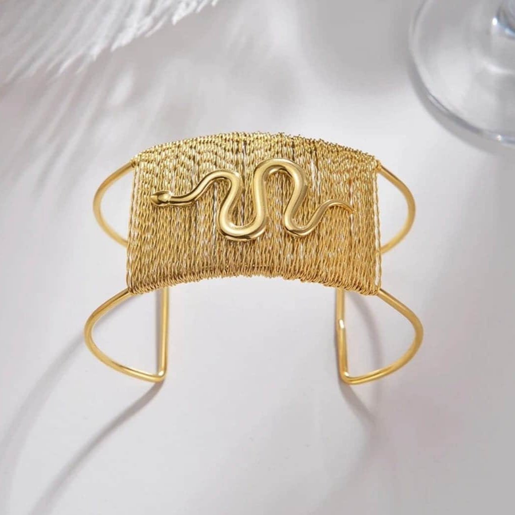 Manchette Serpent Large Doré - Bracelet Rigide Ajustable avec Fil Doré Ajouré, Acier Inoxydable, Style Boho Chic - AlbertineAndTheSun